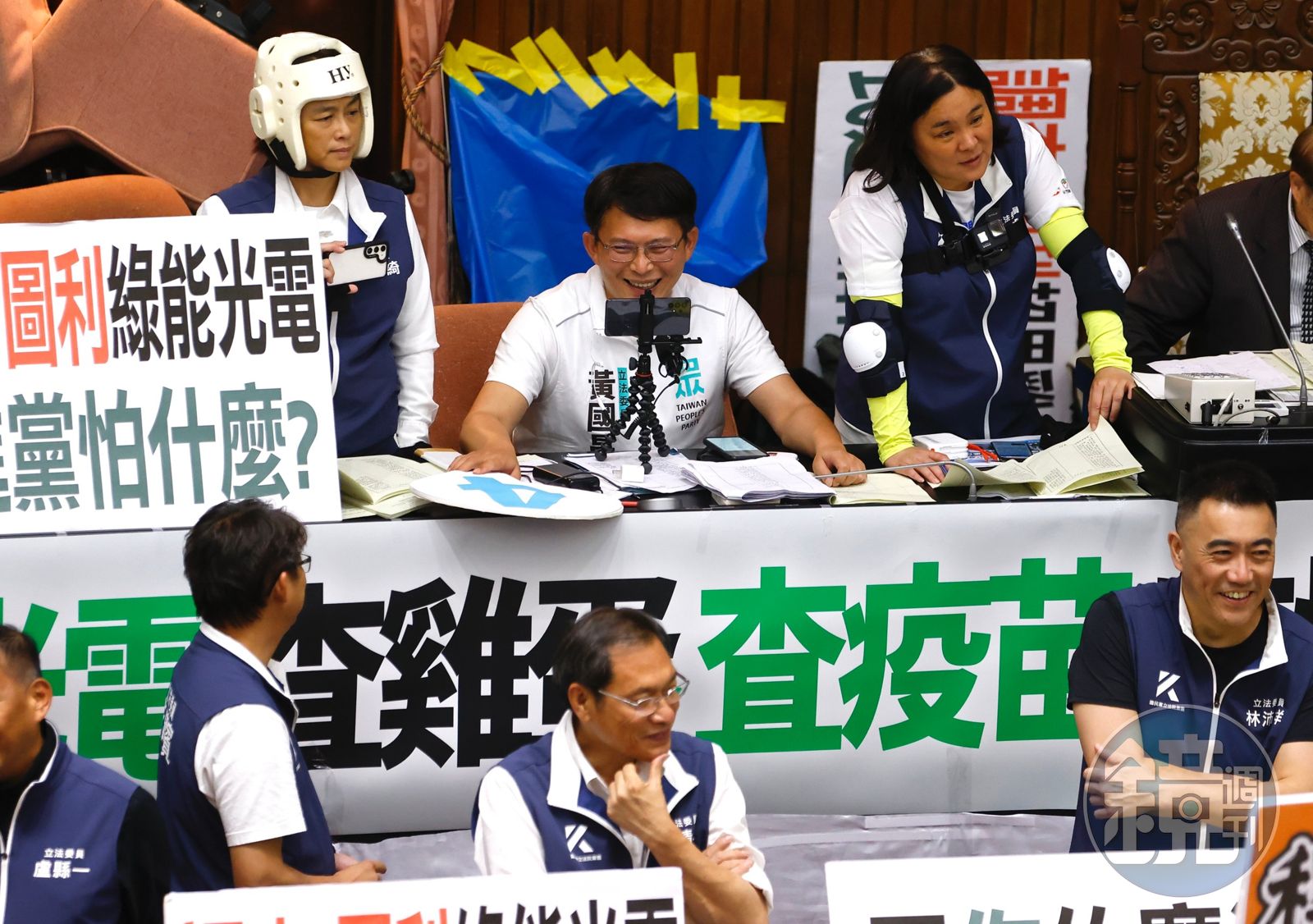 王世堅直言,國會改革黑箱的始作俑者就是偽君子黃國昌。(圖/鏡週刊)
