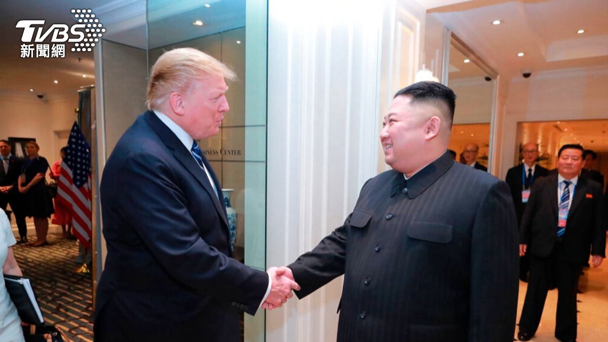 川普將金正恩形容為「有機會的話會朝我肚子捅刀」的人。(圖/達志影像美聯社)