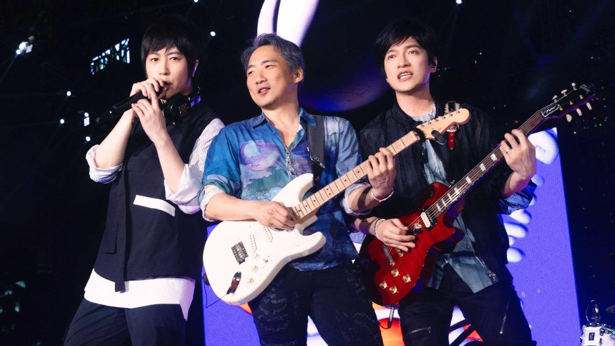 五月天石頭首發聲「迷失自己」　粉絲一看秒懂：平安歸來