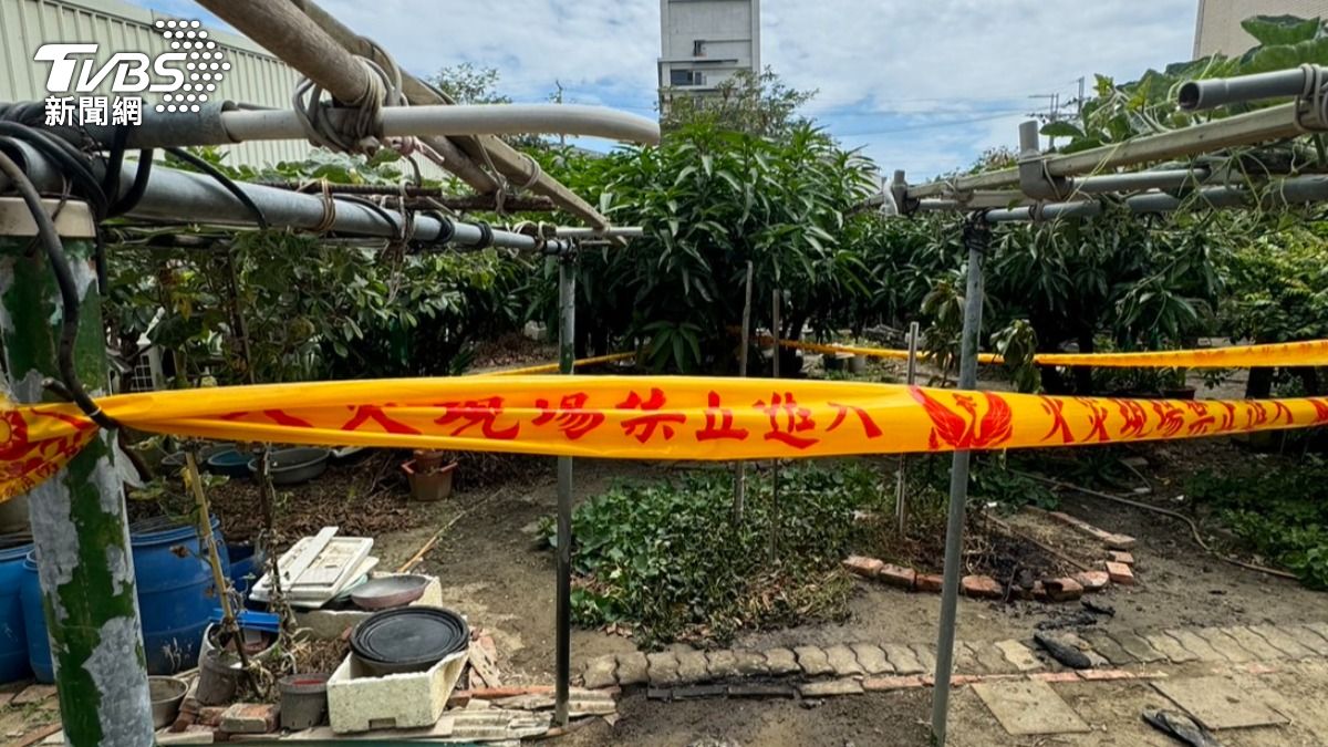 林男被送醫後，現場也被圍起。（圖／TVBS）
