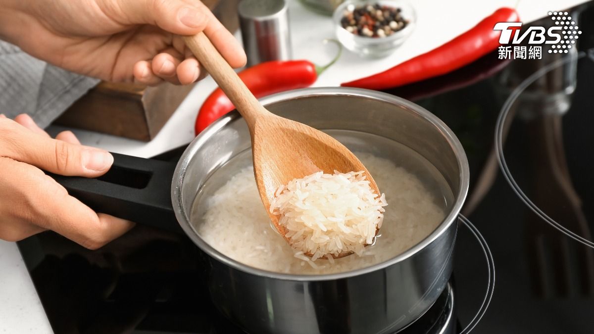 不用電鍋!內行教學「瓦斯爐煮飯」4步驟 15分鐘就起鍋