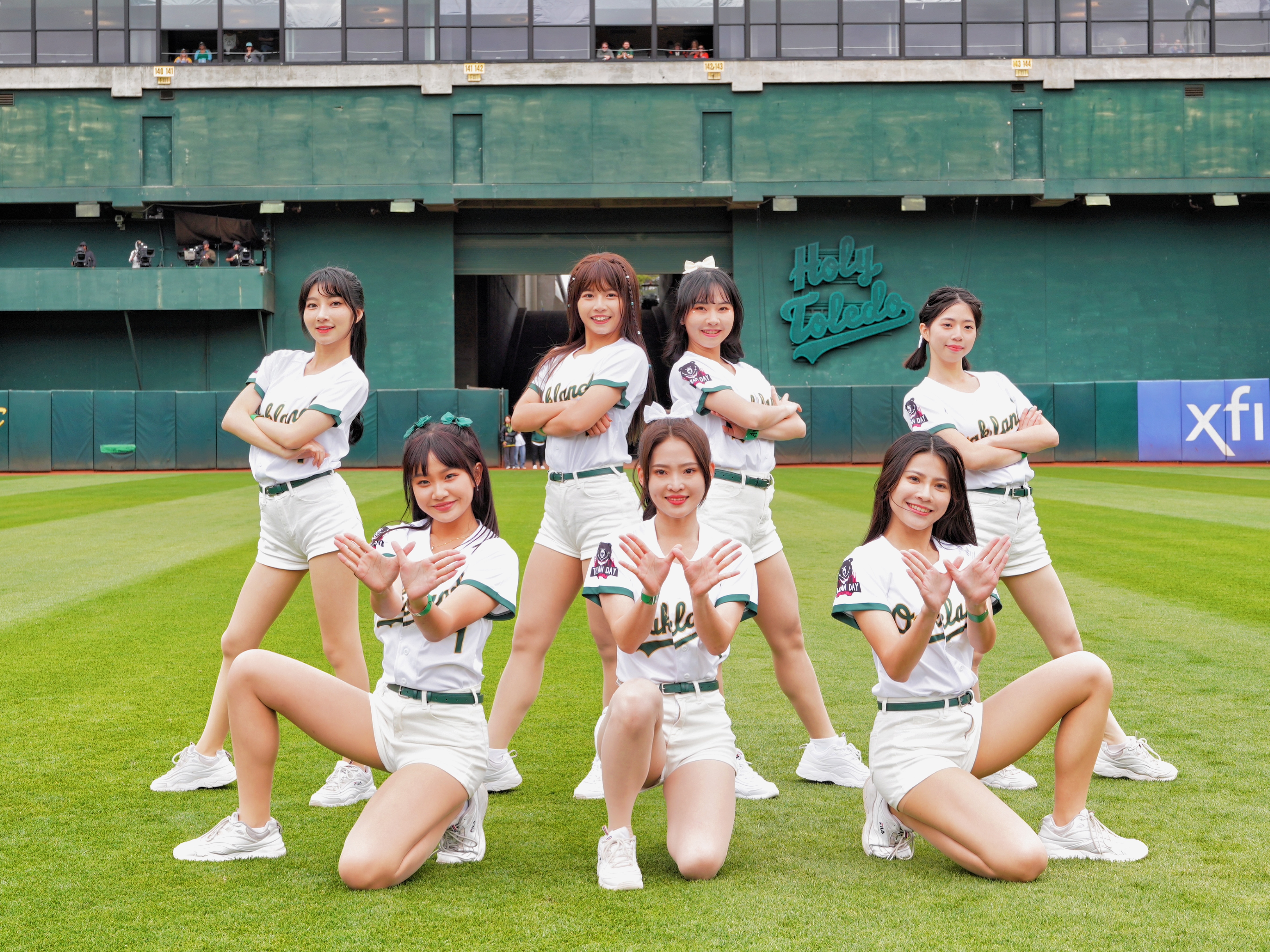 台鋼啦啦隊Wing Stars 台灣日開場舞。(圖/舊金山台灣日提供)
