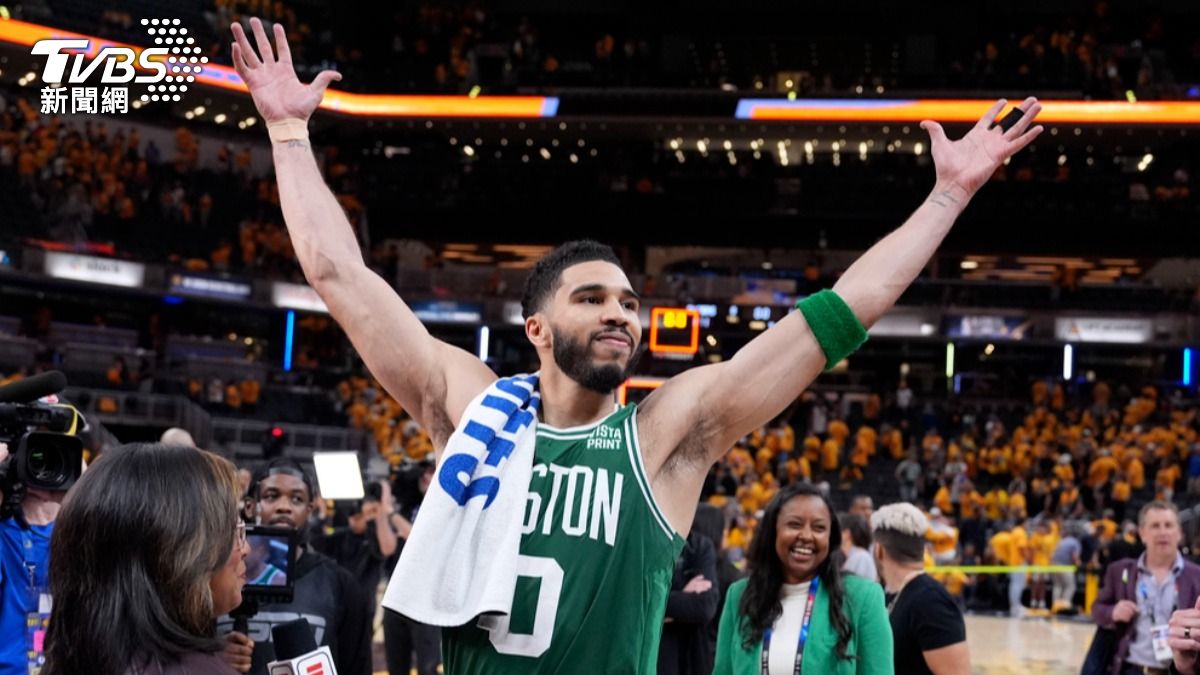 NBA/克服18分落後!塔圖姆「0失誤」準大三元 榮登歷史第一人