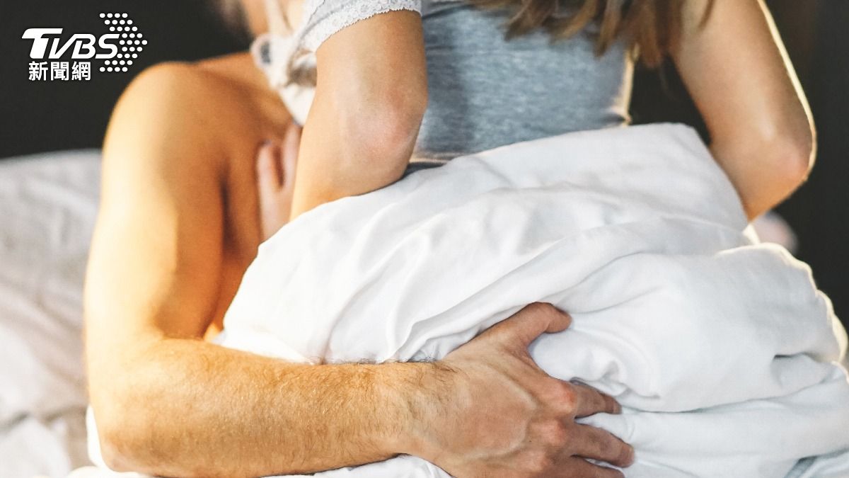 爆裸聊嗆聲正宮!人妻偷吃冷氣工 「開房幾百次」瘋逼離婚