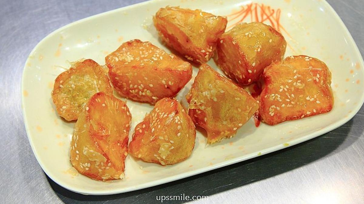飯後甜品少不了拔絲地瓜。（圖／UPSSMILE向上的微笑萍子提供）
