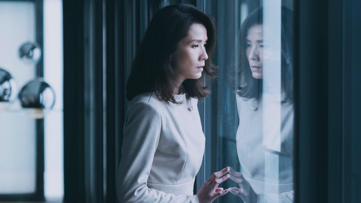 《塑膠花》葉全真對女兒李沐要求甚嚴。(圖/抓馬文化提供)
