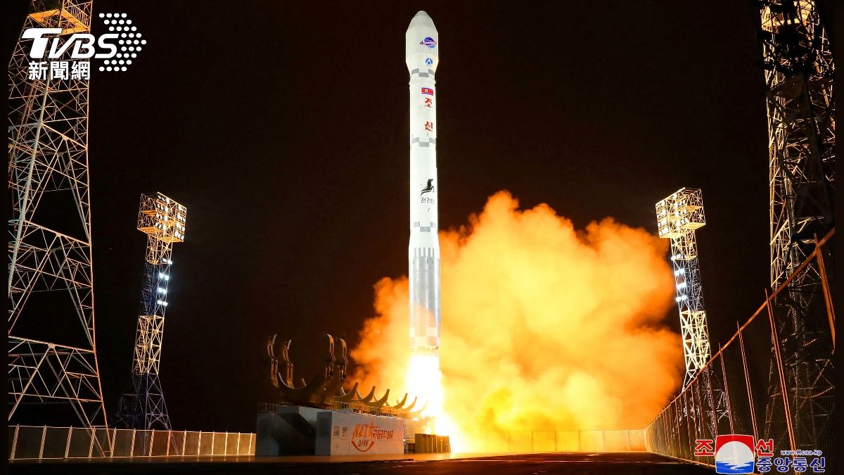升空2分鐘就爆炸!北韓發射偵察衛星「萬里鏡1號」 失敗原因曝