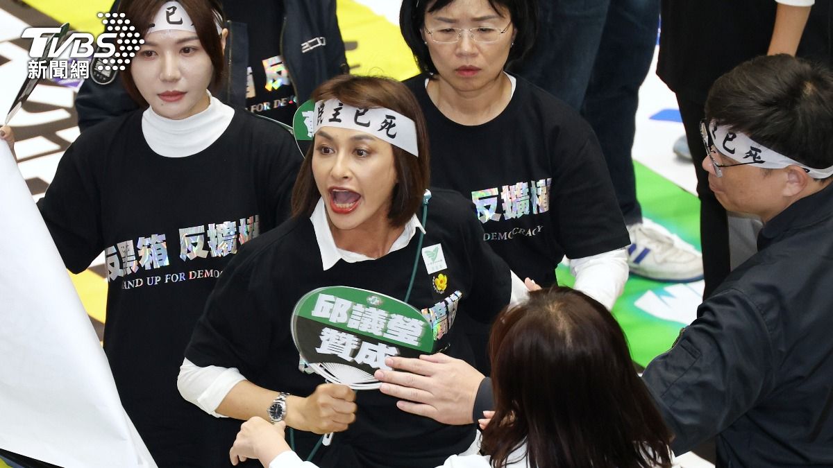 陳玉珍嗆再生醫療法「被綠表決延誤」 綠委爆氣狂轟不要臉