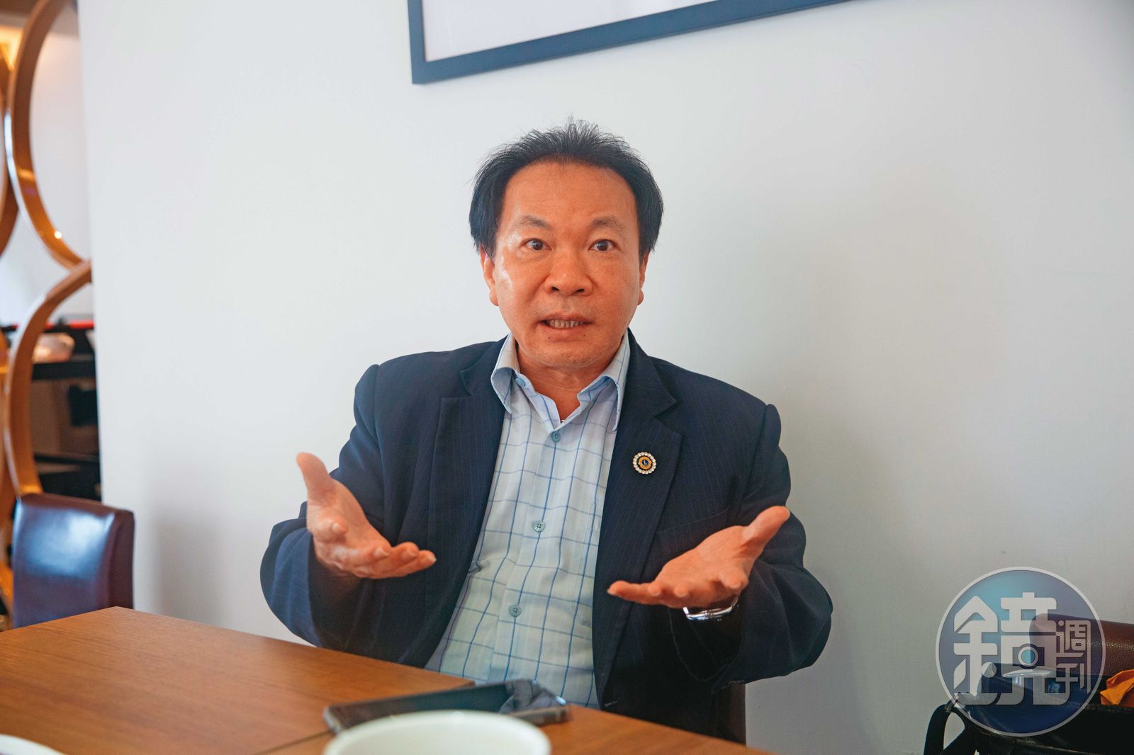 前民進黨主席黃信介之子黃至君(圖)入主護理之家,竟遭鵲占鳩巢。(圖/鏡週刊)