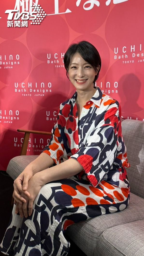 賴雅妍透露都有定時繳管理費,收到包裹也急著拿回家開箱。(圖/陳郁文攝)