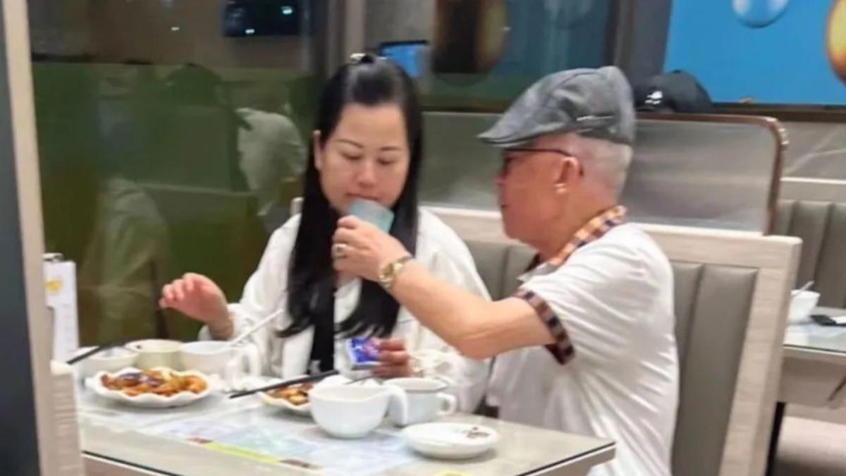 何生對現任妻子非常滿意。（圖／翻攝自微博）