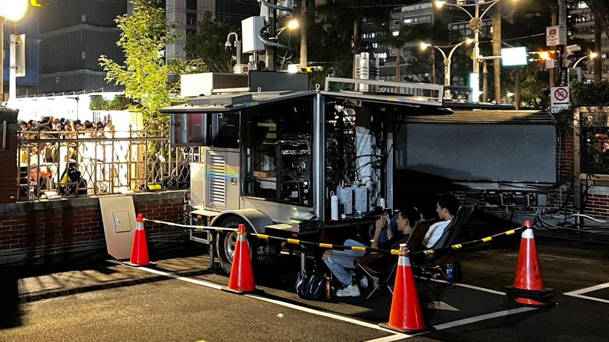 王義川「監控」人民? 藍委揭24日立院出現「強波車」