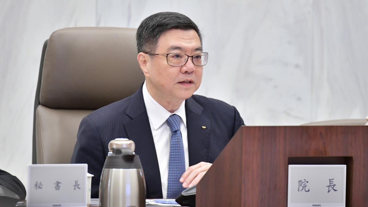端午連假首日卓揆視察國道 點「竹北段每天都塞」要縮短工期