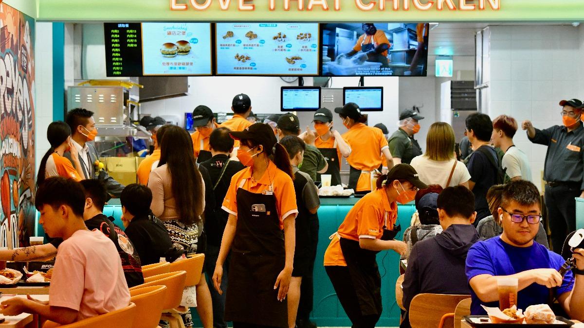 Popeye's開幕首日有200人去排隊。（圖／業者提供）