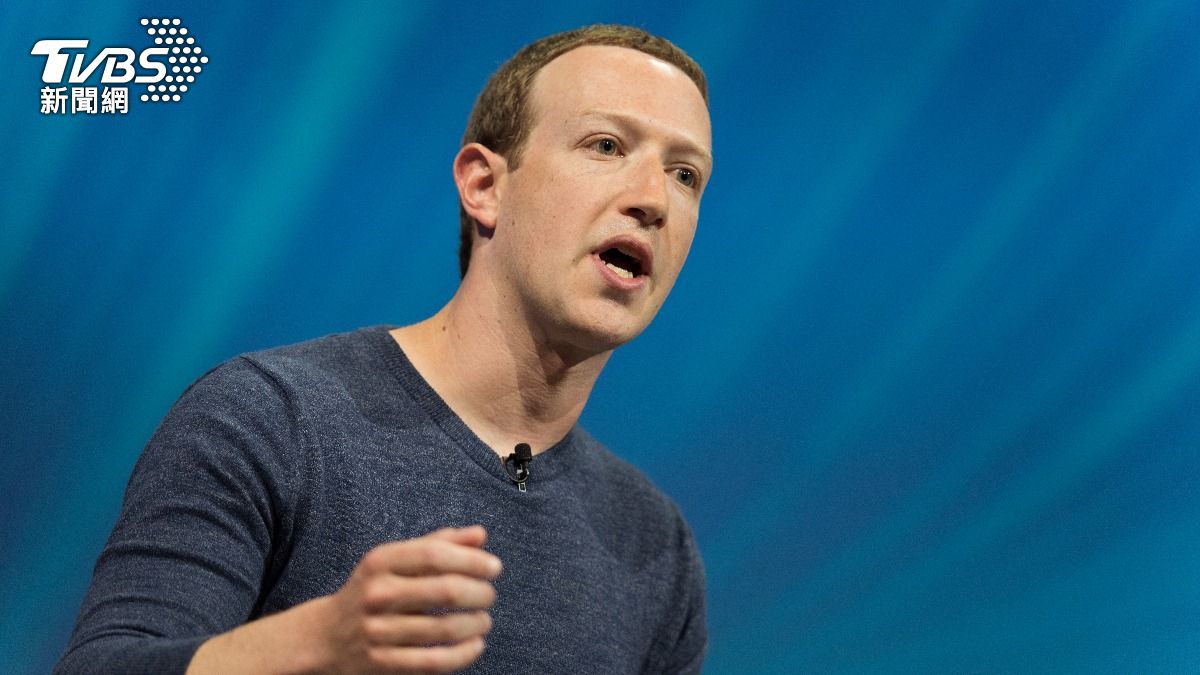 Meta 創辦人祖克伯(Mark Zuckerberg)衣櫥裡同樣有非常多件灰色T恤。 (圖/達志影像Shutterstock)