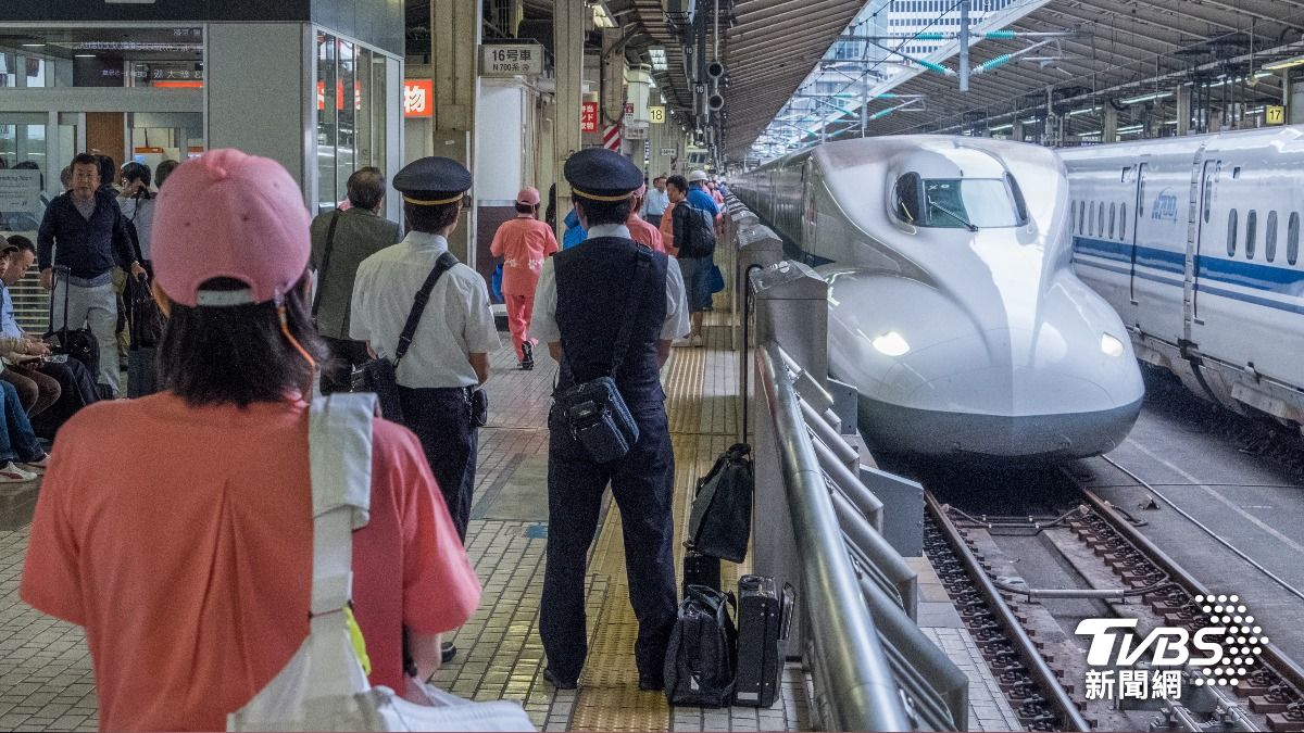 男驚傳落軌！遭特快列車「撞擊飛出去」　撞斷日高中妹膝蓋