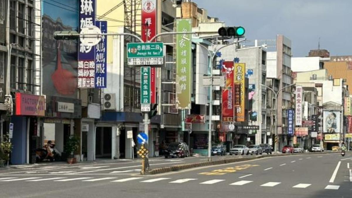 台南市試辦機車取消兩段式左轉。(圖/翻攝自台南市政府官網)