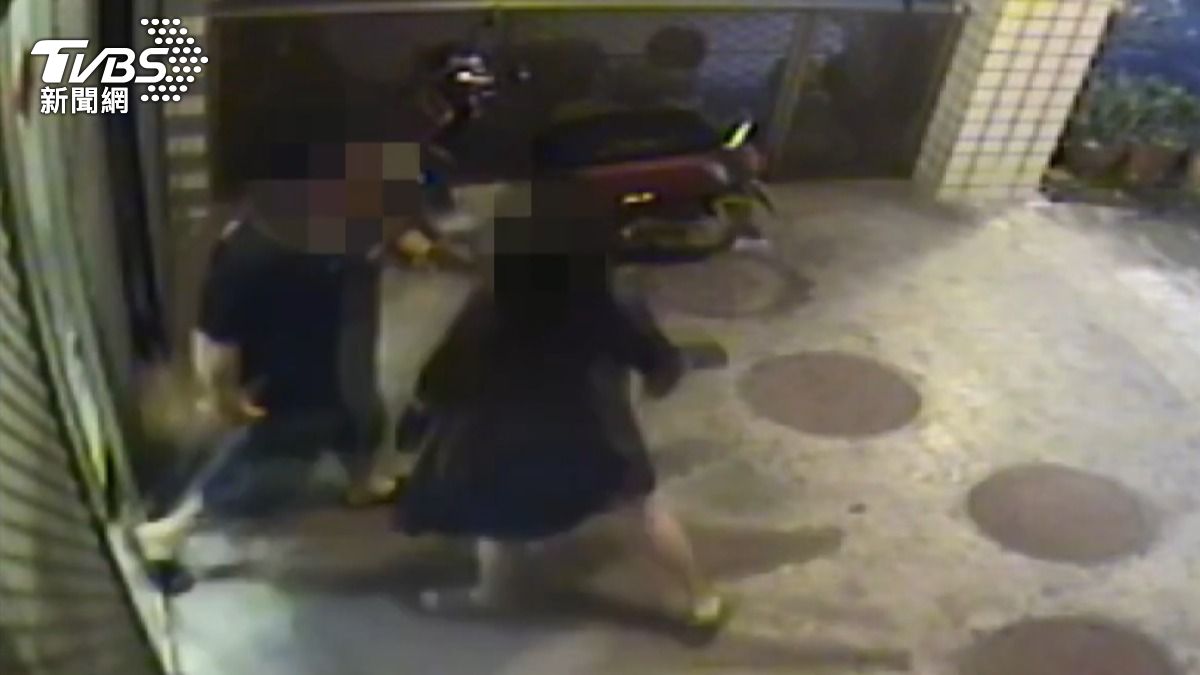 恐怖追求者!見她家有其他男人衣服 花蓮男亮槍還裝子彈