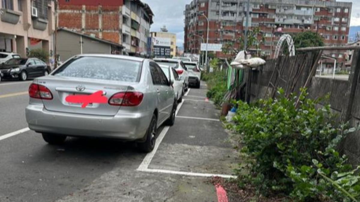 停車「格格不入」!南投奇景吸千人朝聖 網曝關鍵原因