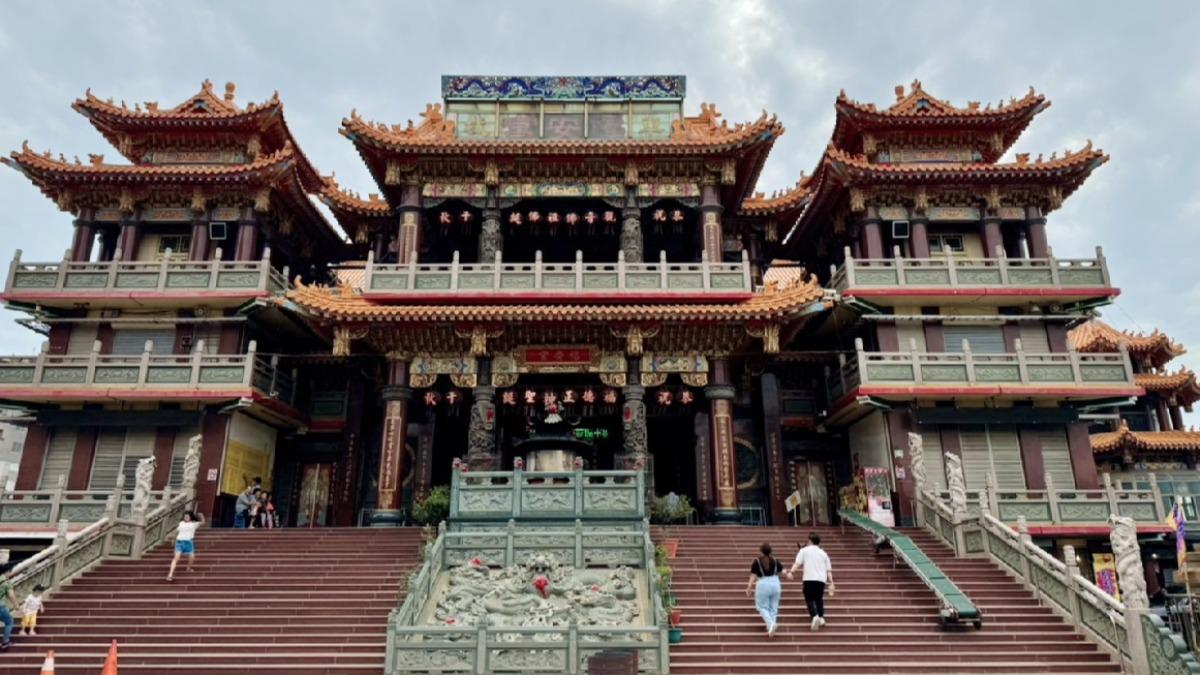 還可順遊全台最大土地公廟。(圖/食尚玩家提供)