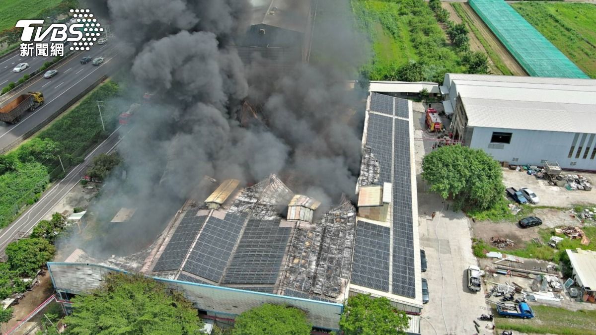 快關窗!台南永康千坪橡膠工廠陷火海 內存約150kg甲苯