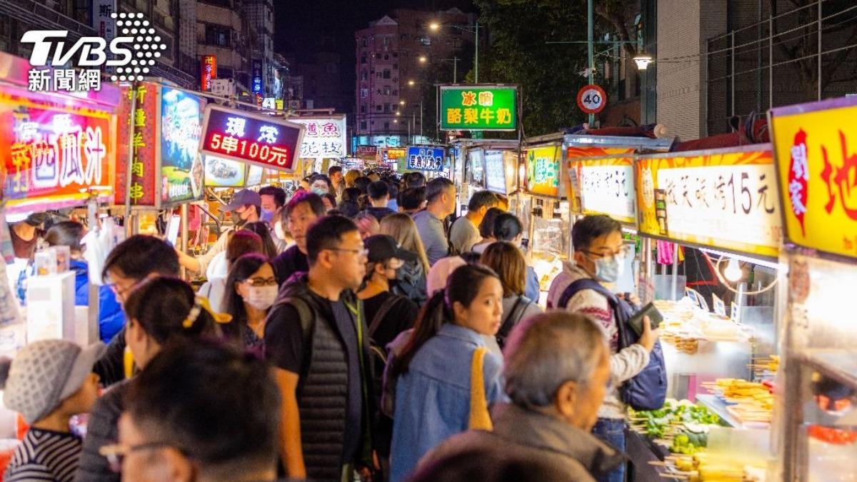 主計總處最新調查揭開台灣美食攤販的生存實況。（示意圖／shutterstock達志影像）