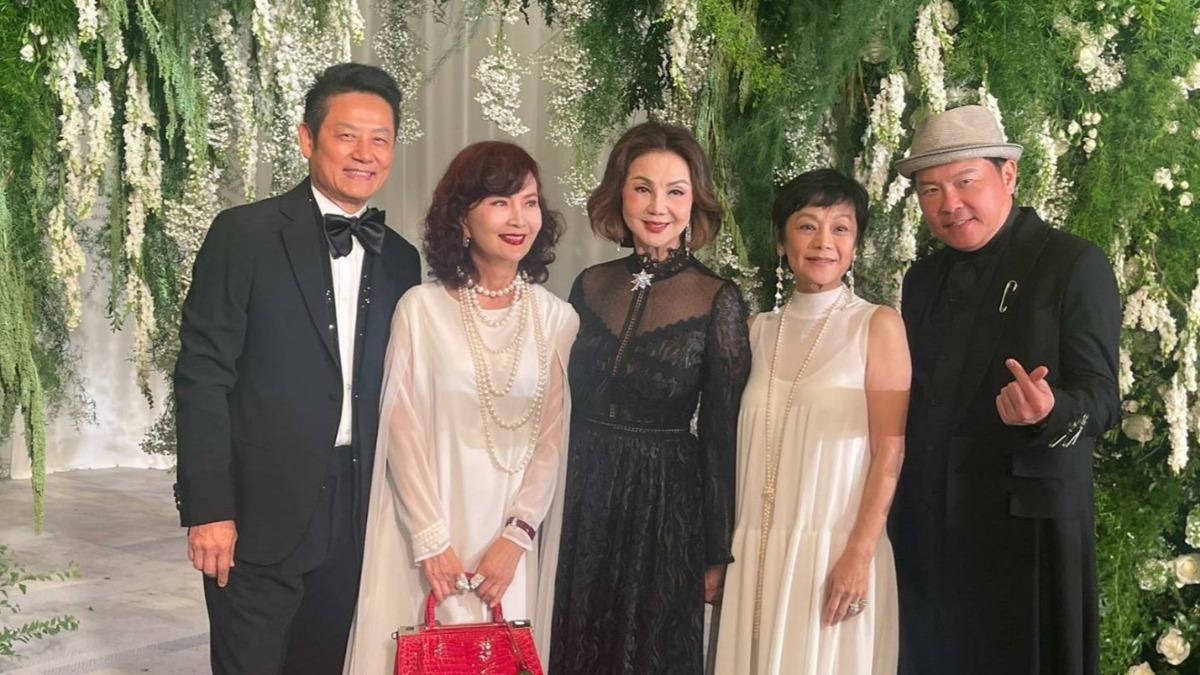 徐乃麟（左起）、鄧美芳、謝玲玲、張艾嘉、曾國城都是座上賓。