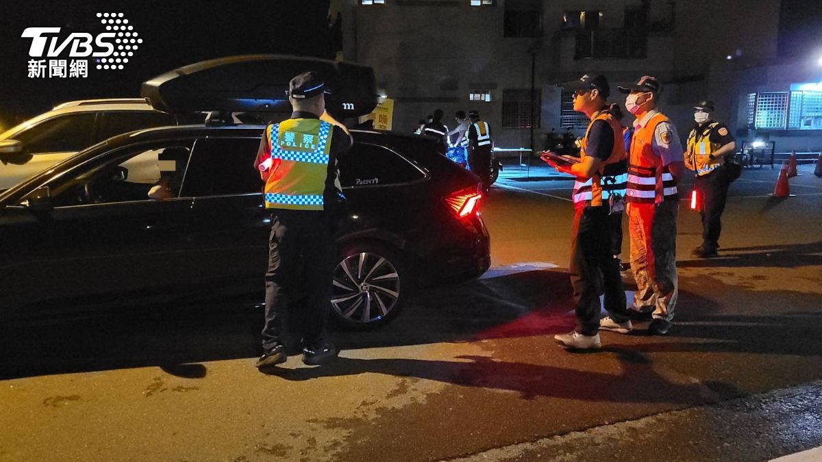 台8線噪音、改裝車夜炸街　警「2小時查10台」抓無照仔