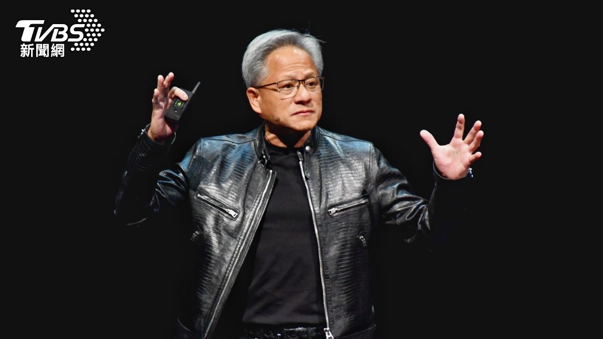 AI教父黃仁勳演講談數位孿生地球。（圖／胡瑞麒攝）