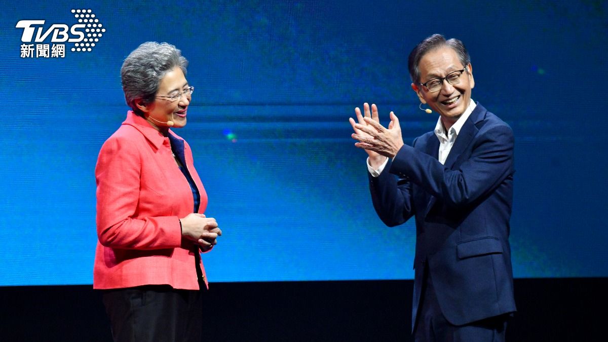AMD蘇姿丰演講邀請華碩董事長施崇棠同台。(圖/胡瑞麒攝)