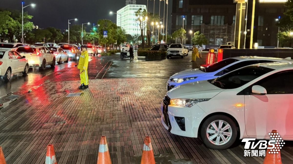 義享天地停車場大回堵　想脫困得「苦等1小時」網負評灌爆