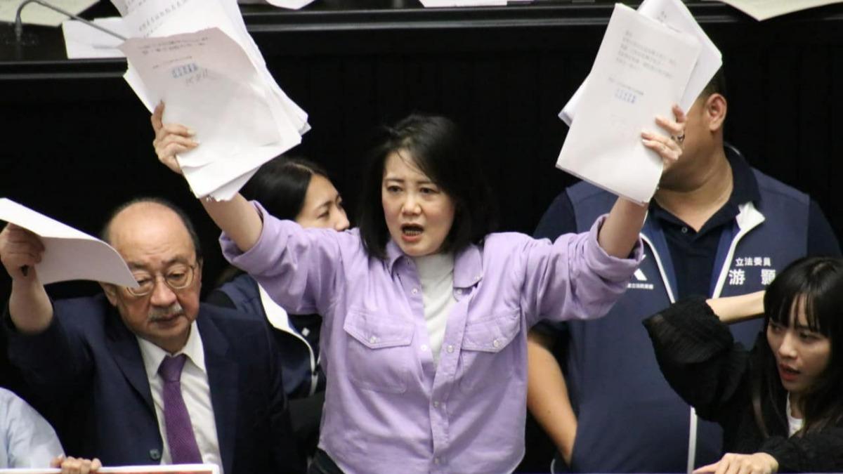 郭正亮直言,若藍營有戰略的選擇罷免,將集中火力在吳思瑤。(圖/翻攝自吳思瑤臉書)