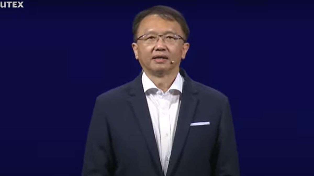 宏碁董事長陳俊聖受高通邀請上台。（圖／翻攝COMPUTEX直播）