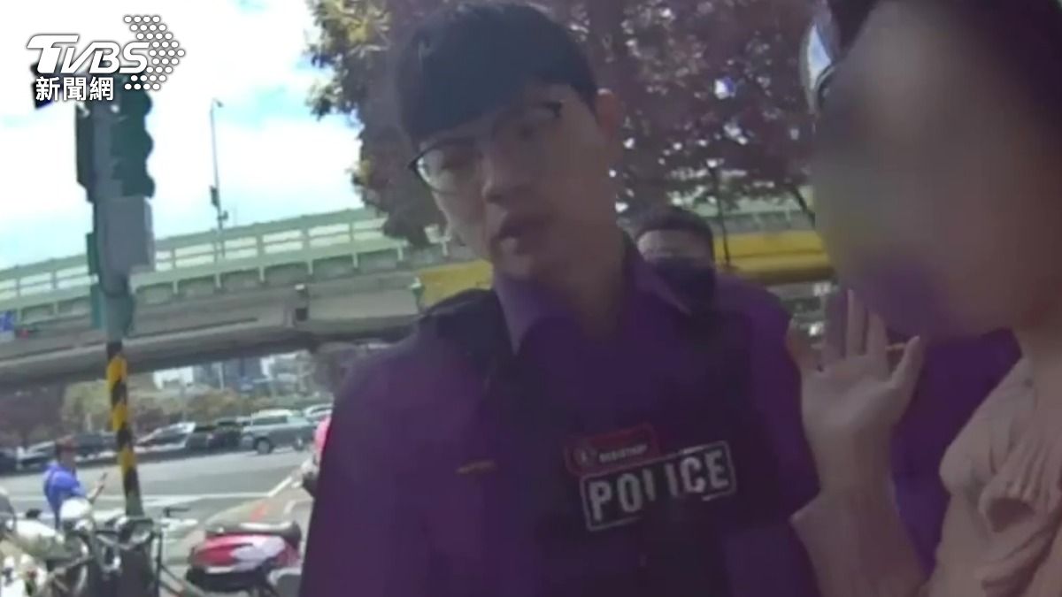 警方到場發現肇事女子酒測值高達0.61毫克。(圖/TVBS)