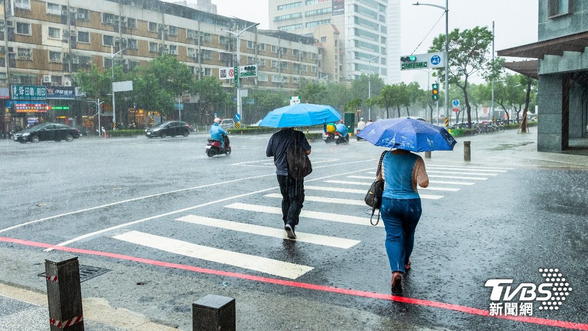 梅雨是除了颱風之外,對台灣水情十分重要的氣候變化。(示意圖/shutterstock達志影像)