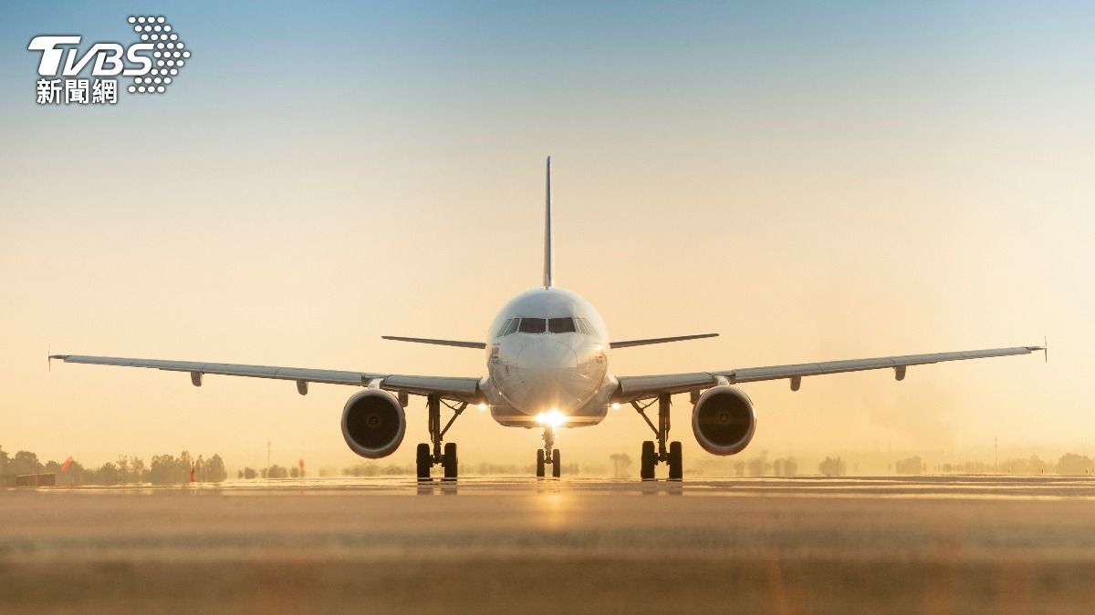鳳凰拚永續旅遊　攜手漢莎航空採購SAF燃油
