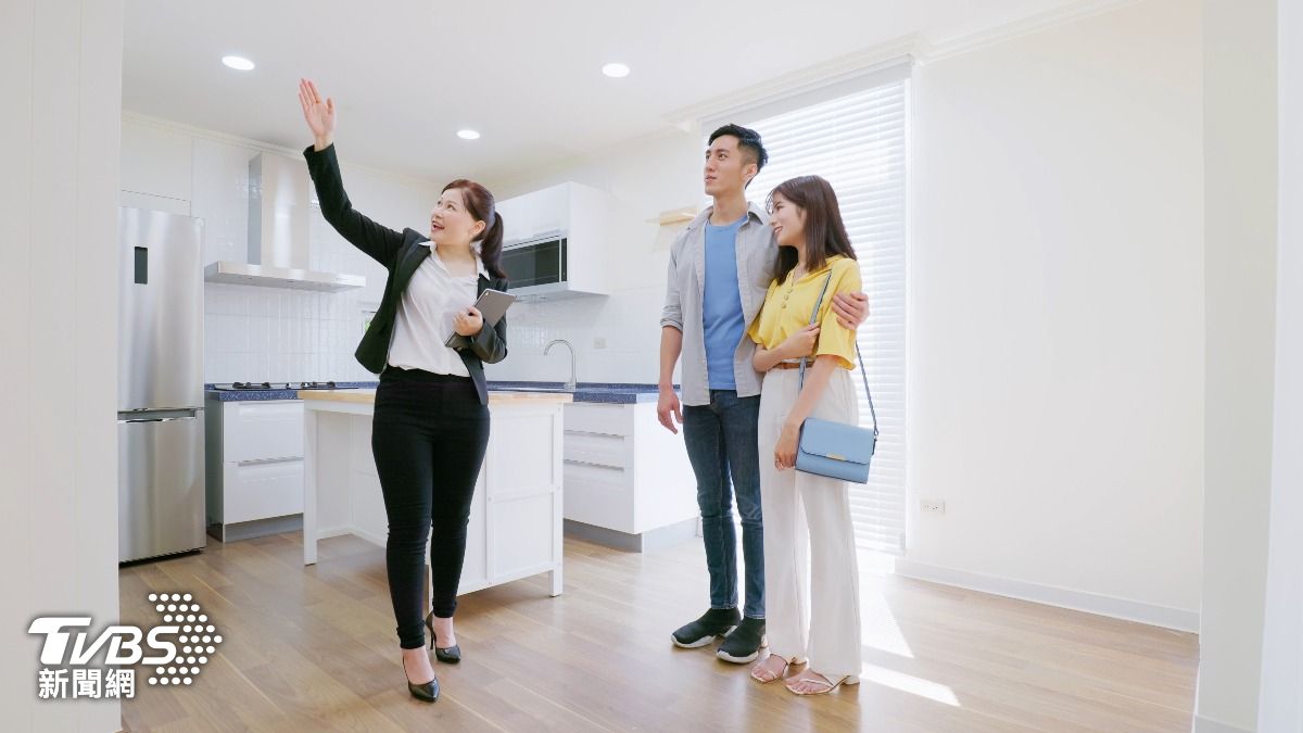 看房遇「6組人同時參觀」!還要求立刻出價 他愣:現在流行?