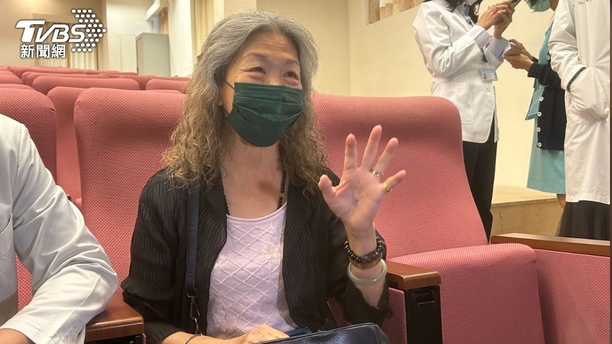 李婦表示,她已罹患糖尿病20年,某天她突然看不清,好在及時就醫。(圖/林冠丞攝)