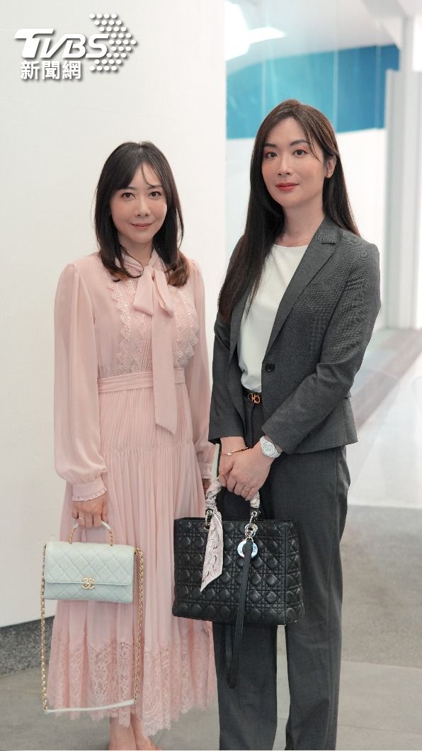 「最美檢察官」陳漢章與妻子Cher。(圖/區國強攝)