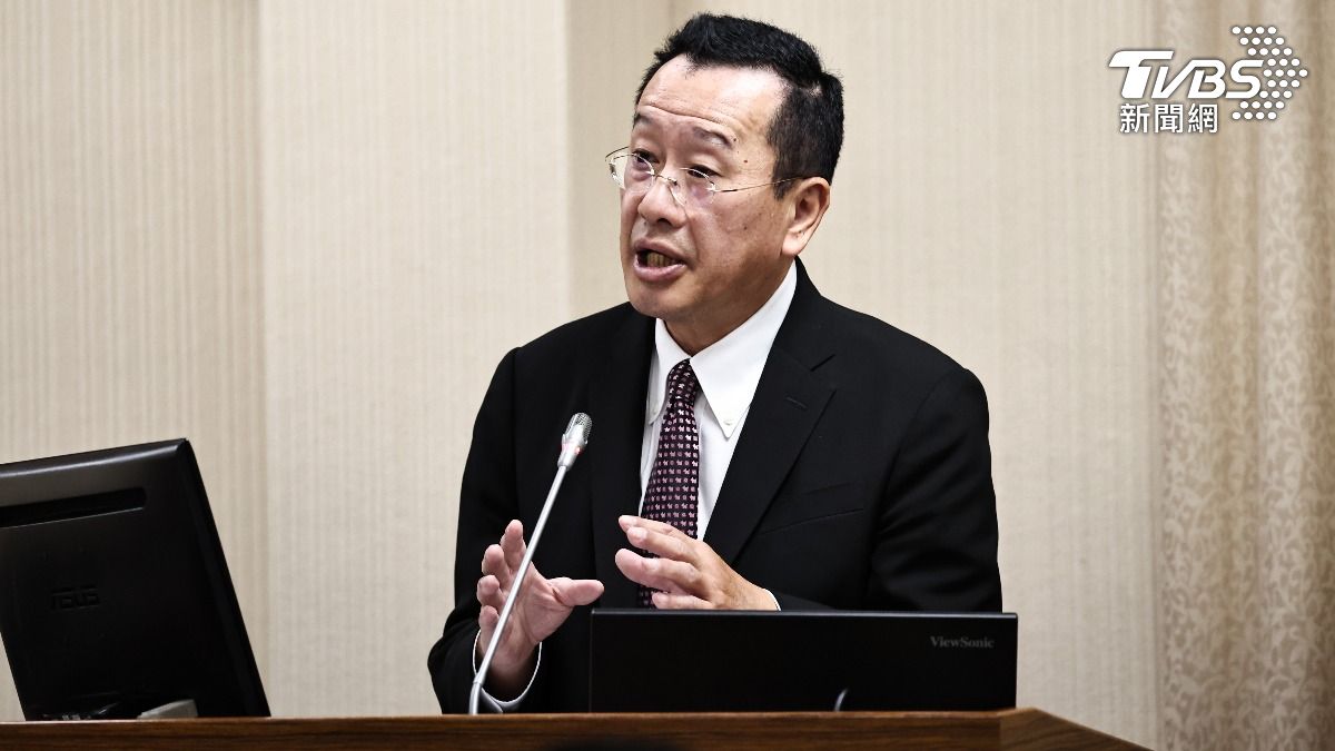 共軍闖台灣12浬領空! 顧立雄:可下令「國軍自衛反擊」