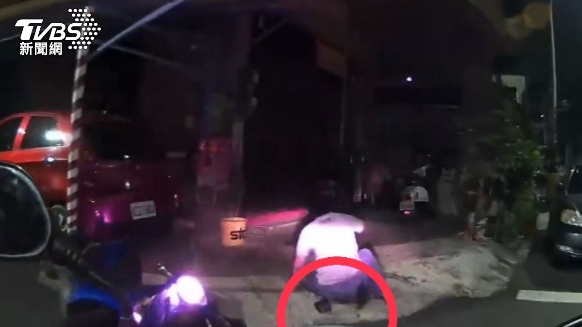 高雄男藏毒催油門落跑摔車!噴出皮夾爆露身分 躲衣櫃被揪出