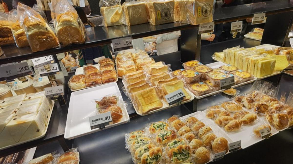 店內還有許多麵包可以挑選。(圖/DARREN蘋果樹旅遊玩樂誌提供)