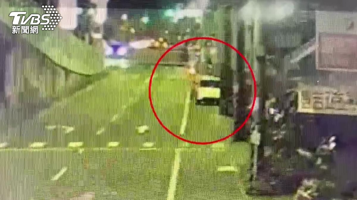 警方獲報後1小時內在浮州郵局查獲嫌犯與肇事車輛。(圖/TVBS)