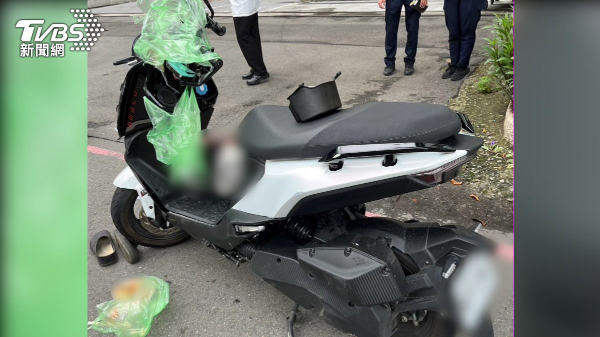 新北19歲騎士遭廂型車碰撞 摔飛對向小黃來不及閃遭爆頭亡