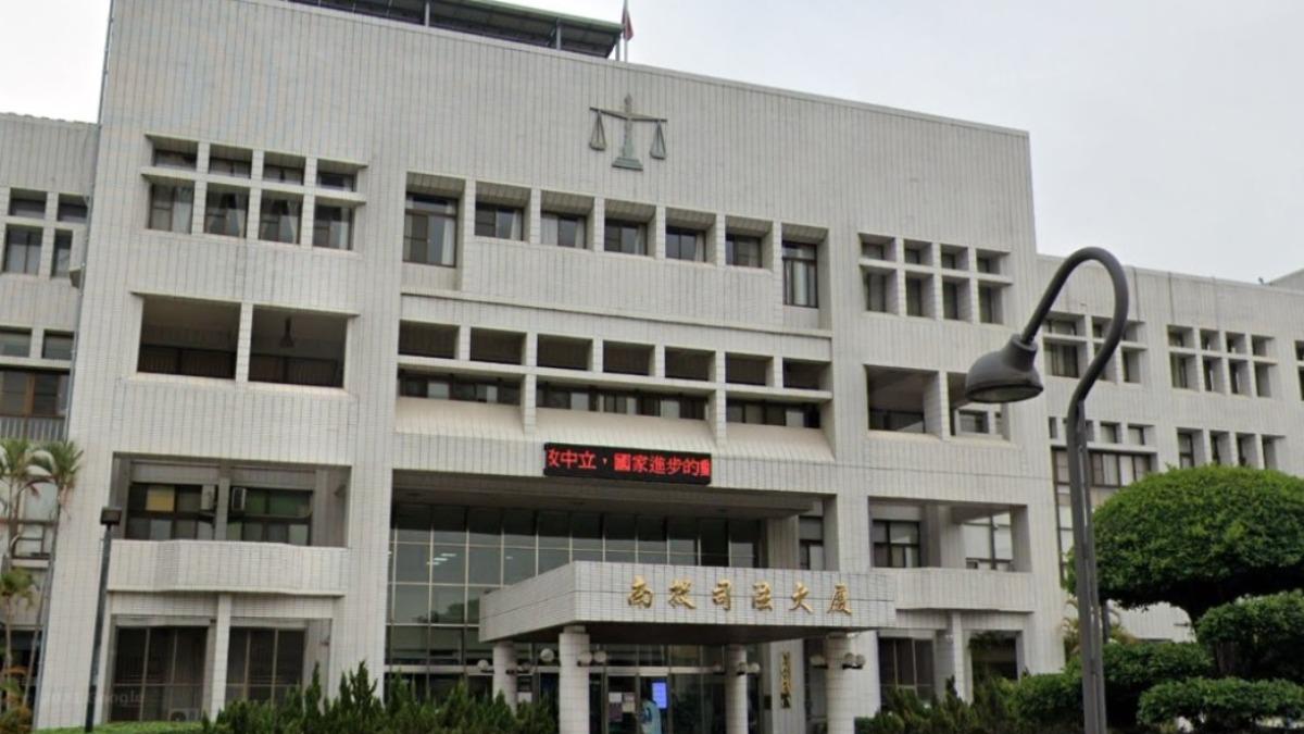 婆婆猛揮拐杖狠K前媳!她鼻子被打到骨折 暴力動手下場慘了
