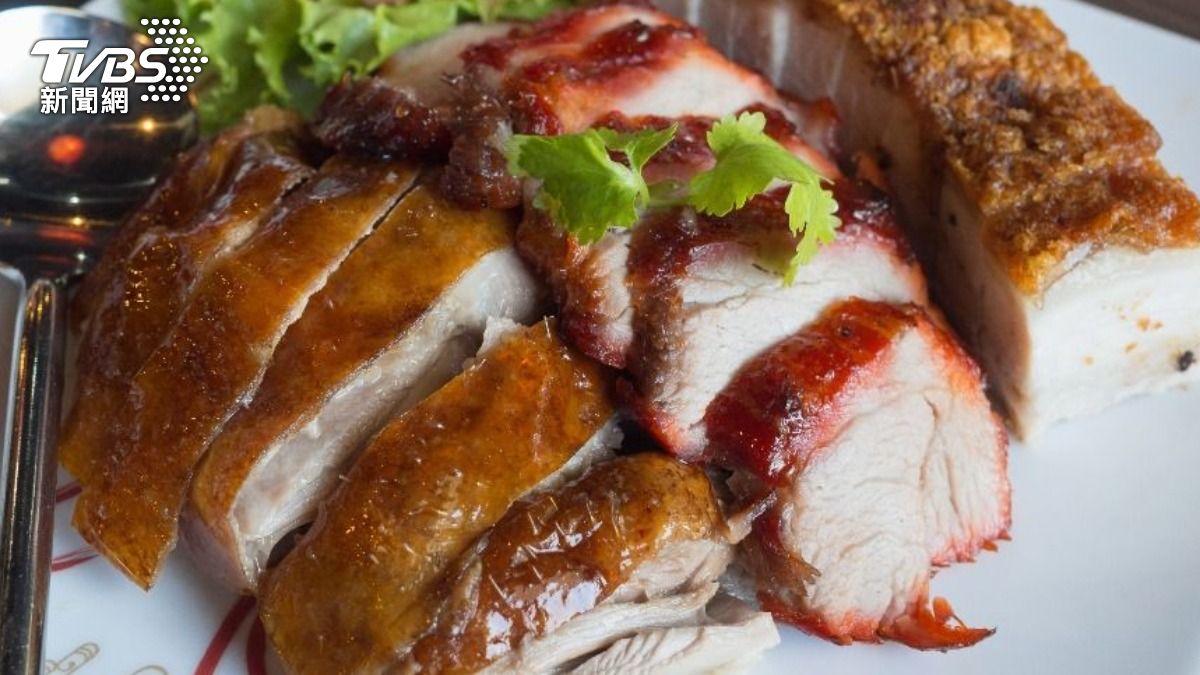 吃完三寶飯喉嚨痛!竟是2.5公分雞骨卡食道 醫示警:恐大出血