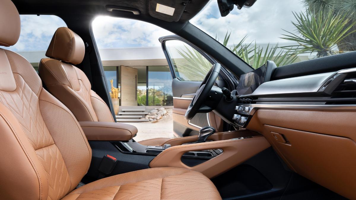 起亞召回46萬輛Telluride SUVs,發現其座椅馬達有瑕疵,恐出現空轉起火。(圖/翻攝自KIA官網)
