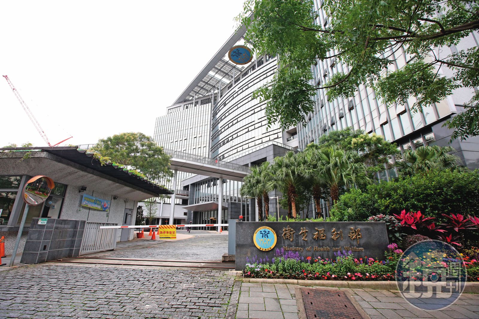衛福部社家署表示，樓梯升降椅非醫療輔具，非該署管轄。（圖／鏡週刊）