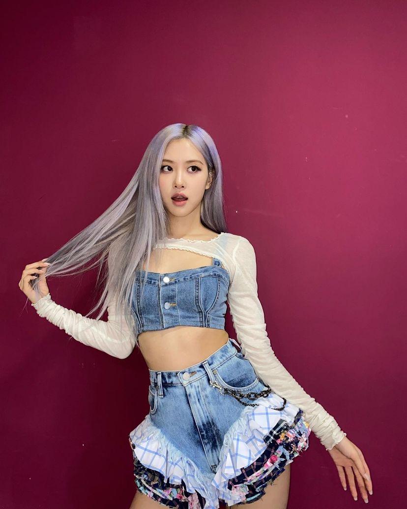 薰衣紫灰靈感來自於BLACKPINK成員Rosé的經典造型。（圖／翻攝自Rosé IG）