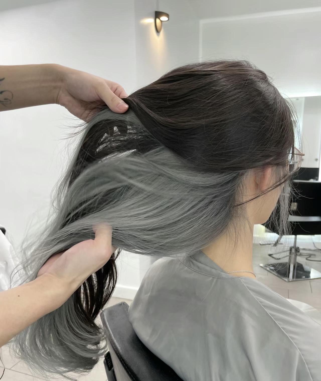 「格雷內層染」無論是少女或熟齡姐姐都能輕鬆駕馭。（圖／翻攝自小紅書）